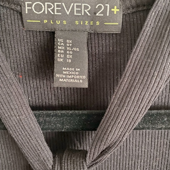 Forever 21 Black Ribbed Tee with Neck Tie - Size OX (XL) - Picture 3 of 3